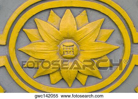 Close-up of a Sunflower painted on a wall View Large Photo Image Stock Photography - Close-up of a Sunflower painted on a wall. Fotosearch