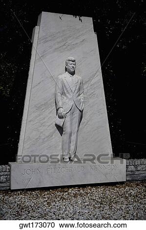 Stock Image - Statue on a pedestal, Tampa, Florida, USA. Fotosearch
