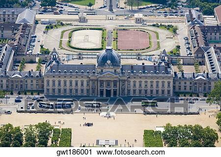 Aerial view of a government building, Ecole Militaire ...