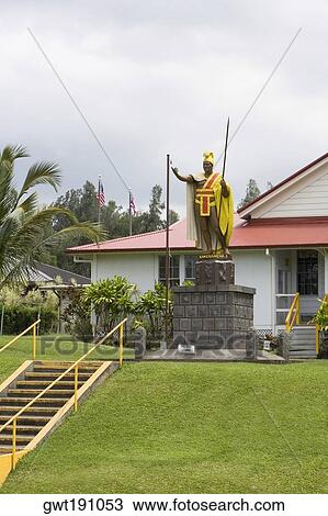 Stock Image - Statue in front of a building, Kamehameha Statue, Kappau, Hawaii Islands, USA. Fotosearch