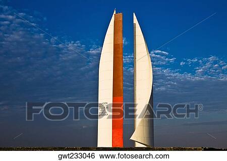 Low angle view of a monument, General Jose De San Martin, Chaco, Peru View Large Photo Image Stock Photograph - Low angle view of a monument, General Jose De San Martin, Chaco, Peru. Fotosearch