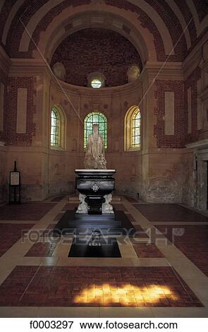 Stock Photo - chapel, architecture detail, architectural detail, Christian architecture, altar, Funerary art, Anet. Fotosearch