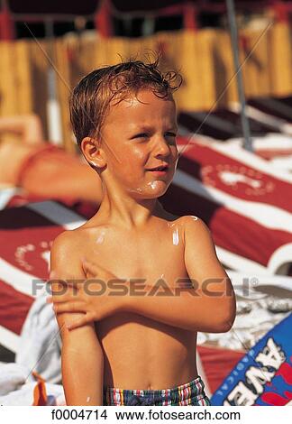 Picture - heat, people, child, children, boy, vacation, holidays. Fotosearch