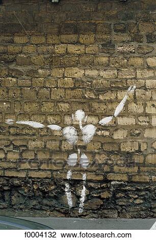 people, painting, wall painting, graffiti, contemporary art, wvertical, exterior View Large Photo Image Stock Image - people, painting, wall painting, graffiti, contemporary art, wvertical, exterior. Fotosearch