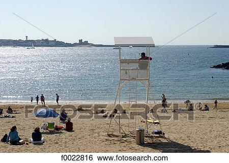 Stock Photograph - France, Aquitaine, Saint Jean de Luz, beach. Fotosearch