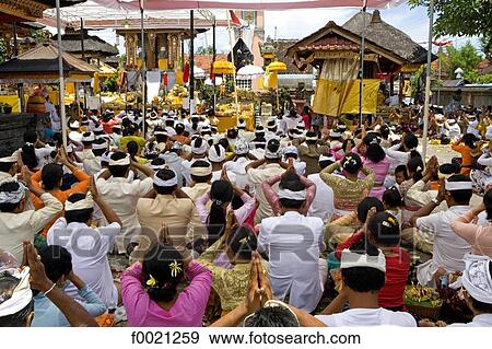 Stock Photo - Indonesia, Bali, Klungkung, Kori Agung Tankash temple, Saraswati festival. Fotosearch
