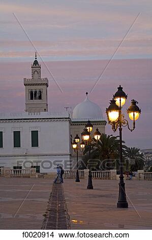 Picture - Tunisia, Tunis, the Kasbah place at dusk. Fotosearch