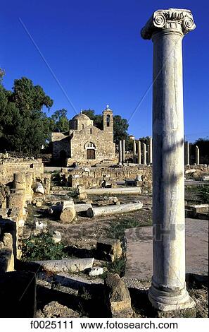 Stock Image - Cyprus, Paphos, church of Panayia Chrysopolitissa and ruins of a basilica, column. Fotosearch