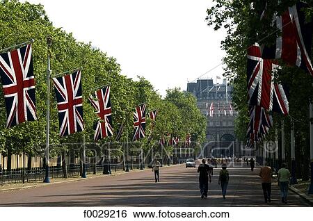England, London, the Mall and the Amiralty Arch View Large Photo Image Stock Photograph - England, London, the Mall and the Amiralty Arch. Fotosearch