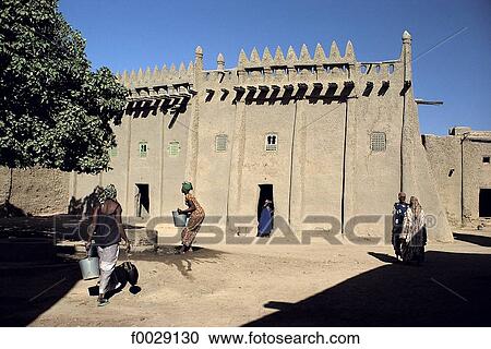 Stock Image - Mali, Djenné, old traditionnal houses. Fotosearch