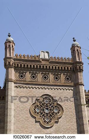Stock Photo - Romania, Muntenia, Bucharest, Templul Coral Synagogue. Fotosearch