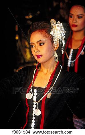 タイ バンコク 伝統的である タイ人 ダンス 若い 女の子 ピクチャー F Fotosearch