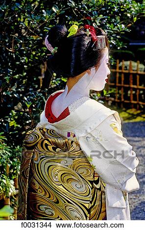 Picture - Japan, Kyoto, maiko from behind. Fotosearch