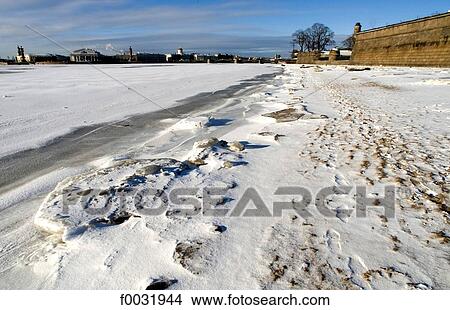 Picture - Russia, St Petersburg, Vassilievsky island, a view from the Peter and Paul fortress.. Fotosearch