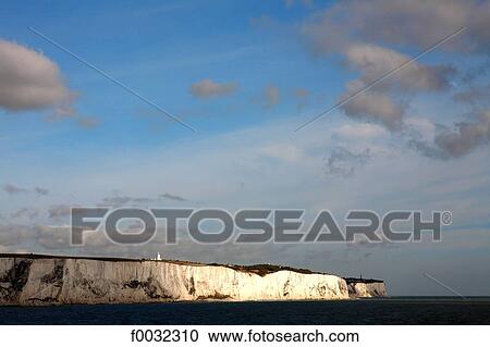 Stock Image - England, Kent, cliffs of Dover.. Fotosearch