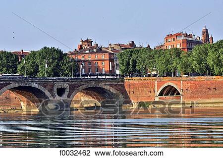 France, Languedoc, Toulouse, promenade Saint Martin, along Garonne river View Large Photo Image Stock Image - France, Languedoc, Toulouse, promenade Saint Martin, along Garonne river. Fotosearch