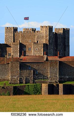 Stock Photograph - England, Kent, Dover castle. Fotosearch