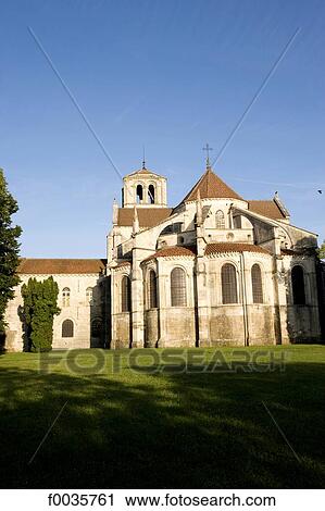 Stock Image - France, Burgundy, Vezelay, Vezelay abbey. Fotosearch