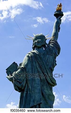 France, Paris (75), Ile de France, ile des cygnes, statue of liberty View Large Photo Image Stock Image - France, Paris (75), Ile de France, ile des cygnes, statue of liberty. Fotosearch