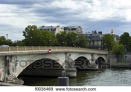 France, Paris (75), Ile de France, pont de grenelle View Large Photo Image Stock Photo - France, Paris (75), Ile de France, pont de grenelle. Fotosearch