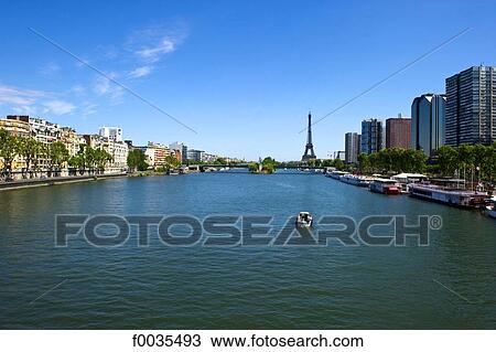 Stock Image - France, Paris (75), Ile de France, the Eiffel tower. Fotosearch