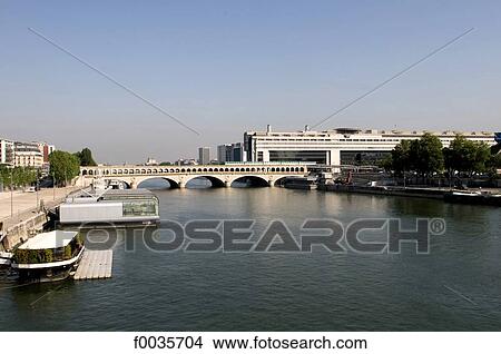 Picture - France, Paris, Bercy bridge. Fotosearch