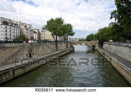 France, Paris, petit pont View Large Photo Image Stock Photo - France, Paris, petit pont. Fotosearch