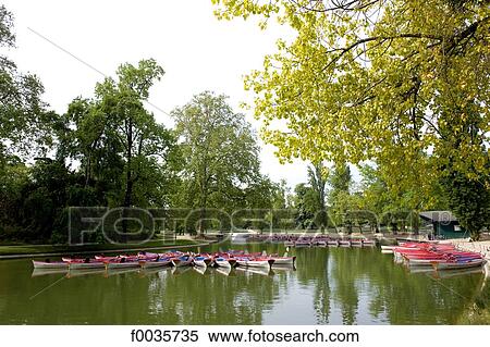 France, Paris, small boat on lac Daumesnil View Large Photo Image Stock Photography - France, Paris, small boat on lac Daumesnil. Fotosearch