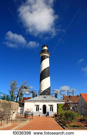 Stock Photo - France, Pas de Calais, Gravelines, Petit Fort Philippe, embankment. Fotosearch