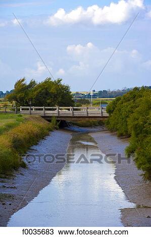Stock Image - France, Poitou Charentes, lock of Talmont sur Gironde. Fotosearch