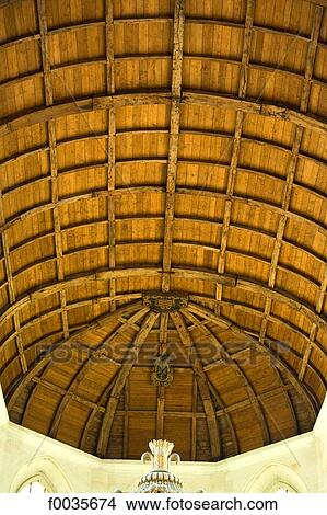 Picture - France, Poitou Charentes, Saintes, Saint Pierre cathedral. Fotosearch