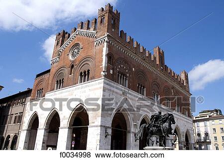 Italy, Emilia-Romagna, Piacenza, Palazzo Gotico View Large Photo Image Stock Photo - Italy, Emilia-Romagna, Piacenza, Palazzo Gotico. Fotosearch