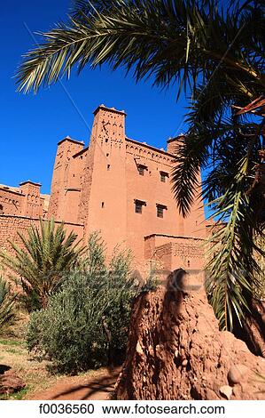 Stock Image - Morocco, High Atlas, near Ourzazate, Ait-Ben-Haddou. Fotosearch