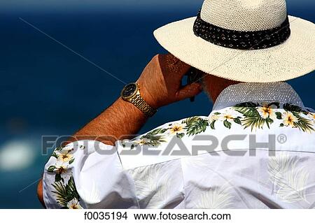 Picture - United States, Hawaii, island of Maui, tourist. Fotosearch