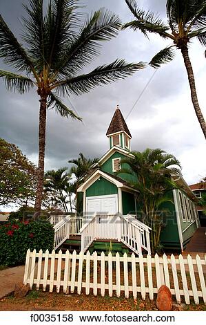 Stock Photo - United States, Hawaii, island of Maui, typical house. Fotosearch