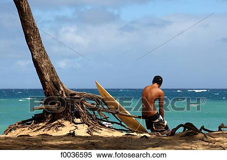 Stock Photography - United States, Hawaii, island of Maui, surfing. Fotosearch