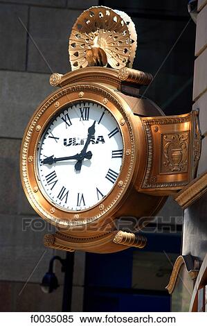 Stock Photography - United States, Illinois, Chicago, clock. Fotosearch
