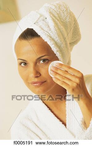 Stock Image - Face and Beauty, lifestyle, people, adults. Fotosearch