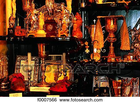 Stock Photograph - Malta, La Valette, Casa Picola museum. Fotosearch