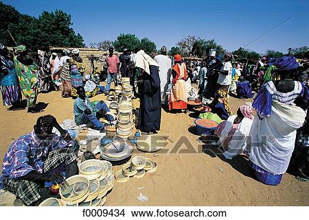 Picture - Senegal, M'Bour area, village market. Fotosearch
