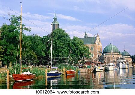 Picture - Sweden, Vättem lake, Vadstena. Fotosearch