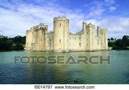 Stock Photo - England, East Sussex, Bodiam castle. Fotosearch
