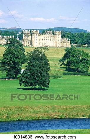 Stock Photograph - Scotland, Scottish borders, Floors castle. Fotosearch