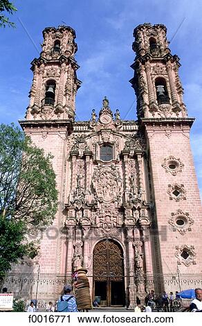 Stock Image - Mexico, Taxco, cathedral. Fotosearch