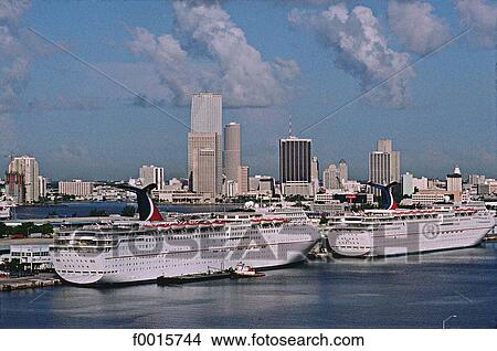 Picture - Florida, Key west, the liners quay. Fotosearch