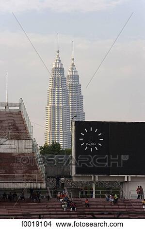 Malaysia, Kuala Lumpur, Petronas twin towers View Large Photo Image Picture - Malaysia, Kuala Lumpur, Petronas twin towers. Fotosearch