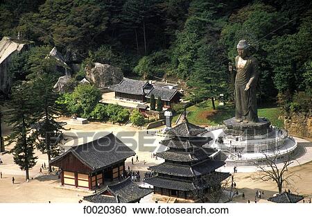 Stock Image - South Korea, temple of Popchusa. Fotosearch
