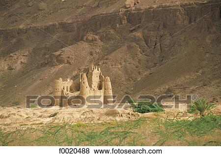 Stock Photo - Yemen, Wadi Hadramawt, Seyun vicinity, fortress of adobe. Fotosearch