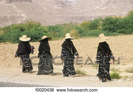 Stock Photo - Yemen, Wadi Hadramawt, shepherdesses. Fotosearch