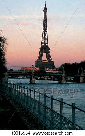 Picture - France, Paris, Eiffel tower. Fotosearch